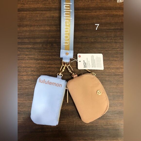 Lululemon Dual Pouch Wristlet Wordmark - Picture 12 of 13